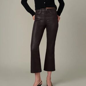 Joes The Callie Cropped Bootcut in Coated Black (25)